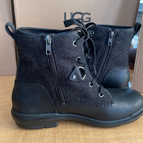 Ugg Women’s Hapsburg Lace Boot - Picture 3 of 6